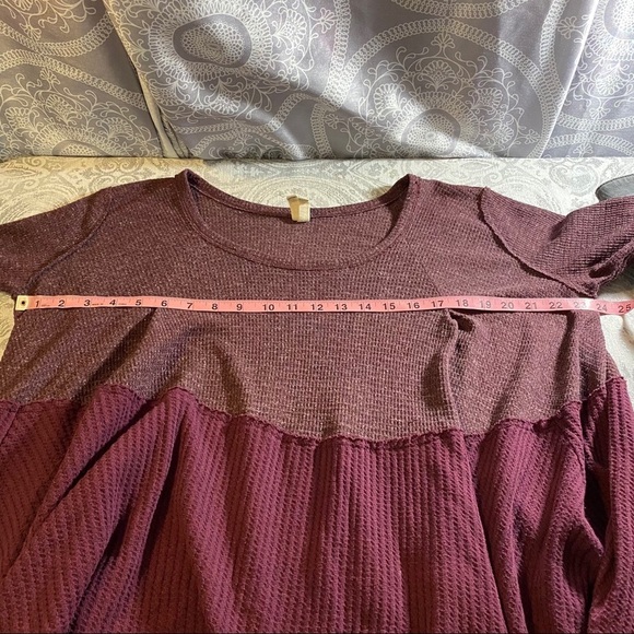 We the Free purple color block oversized sweater - Picture 4 of 5